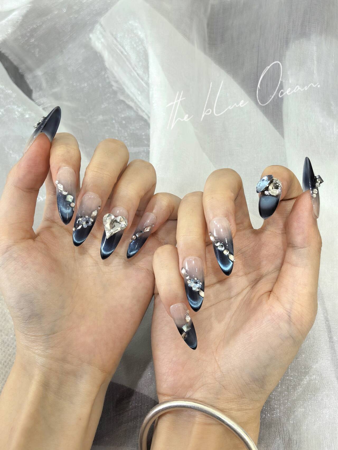 Nailumo·Navy Silk